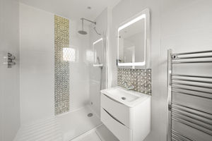 Photo 21- click for photo gallery